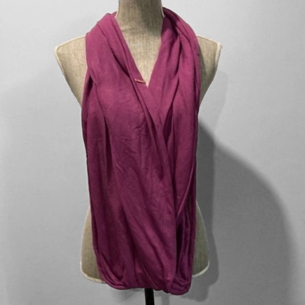 Ellen Tracy Infinity Purple Scarf & Gloves